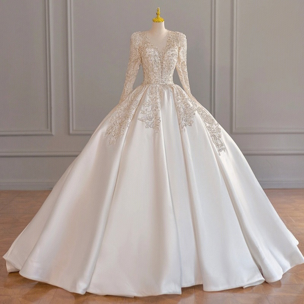 Beautiful American wedding gown dress